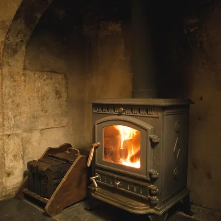 Vakantiehuis Anne's Grove Miniature Castle