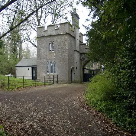 Anne's Grove Miniature Castle بيت للعطل