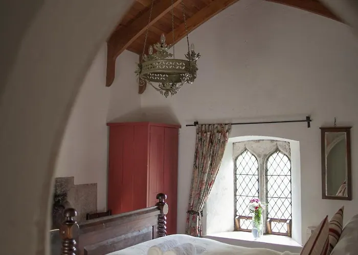 Anne's Grove Miniature Castle Castletownroche