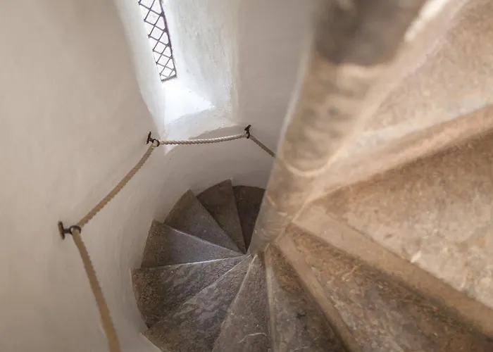 Anne's Grove Miniature Castle *